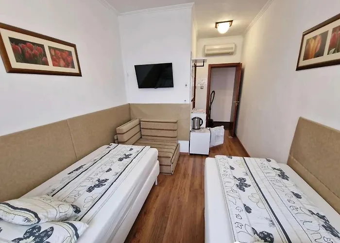 Tang House 唐舍 Budapest